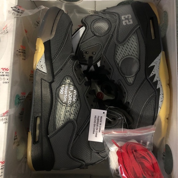 JORDAN 5 RETRO - Picture 2 of 12